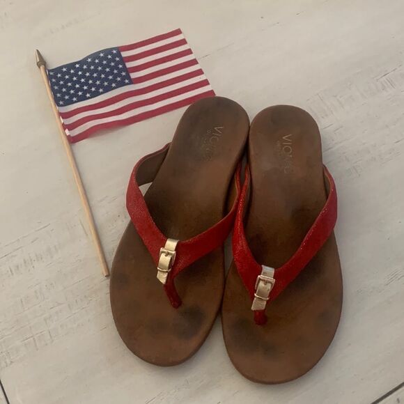 Vionic Red Sandals  - Picture 2 of 7